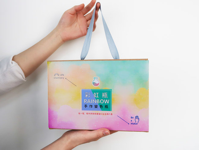 變化效果超療癒，一起 DIY 變色彩虹瓶