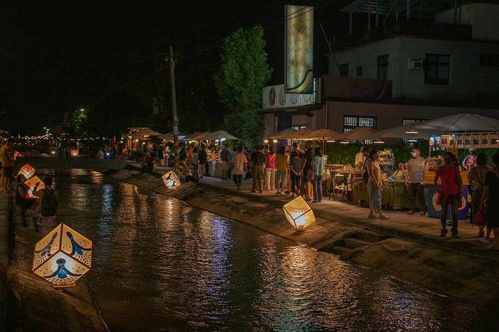 高雄2023美濃水圳漫旅藝術節登場!百年水橋點燈、台日品牌市集、體驗活動