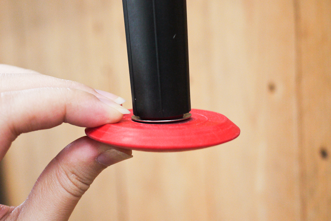 排隊神器化身第三隻腳，Sitpack伸縮自如讓你靠！