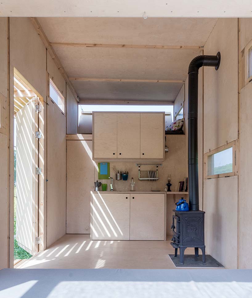 消除室內與戶外的界線，完全回歸自然的邊境小屋