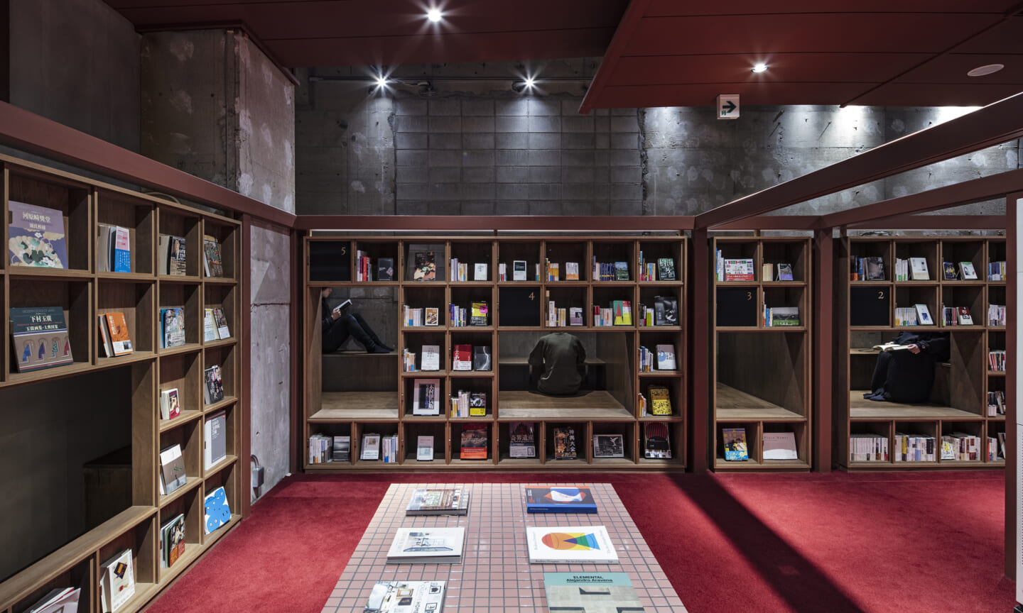 日本書香溫泉旅館「松本本箱」！350年老旅館新生成澡堂圖書館、設計旅宿