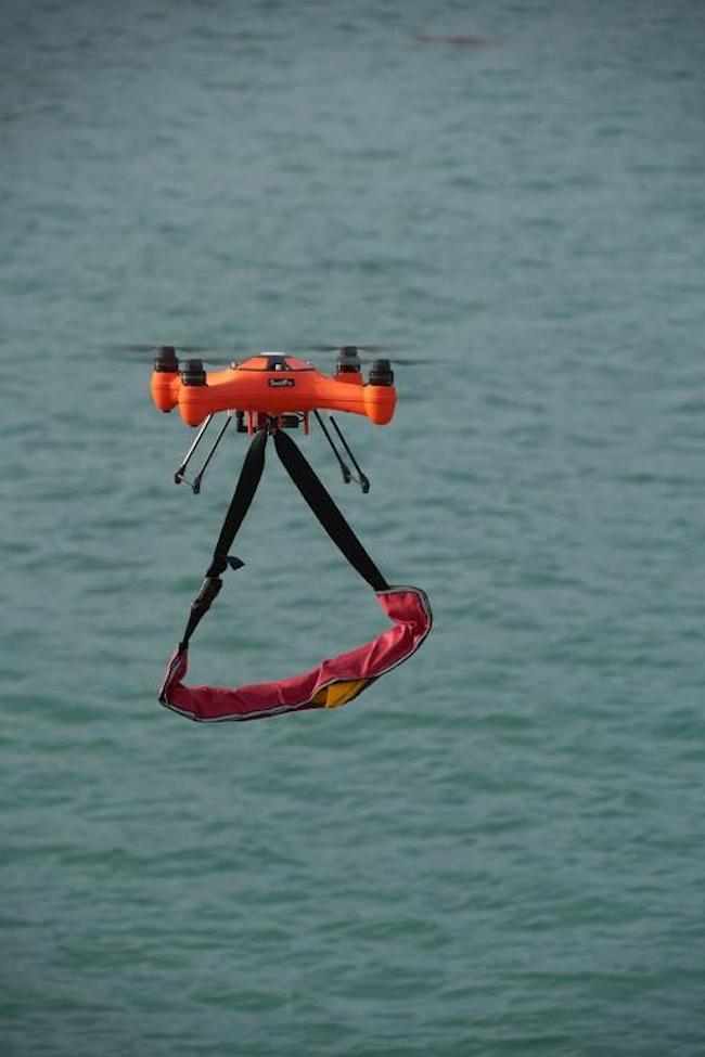 上天下海難不倒，海上空拍任務交給它：Splash Drone 空拍機