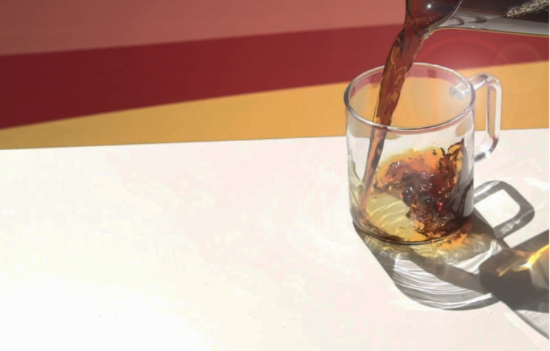 Blue Bottle 首推「季節混搭口味 Seasonal Blend」！腮紅粉、琥珀黃繽紛色彩新包裝一改簡約藍瓶咖啡的想像