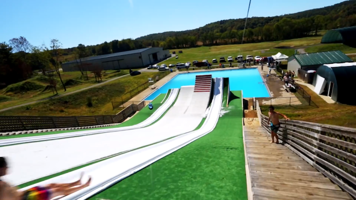 【廣告創意】超high滑水道，國外汽水品牌的有趣影片