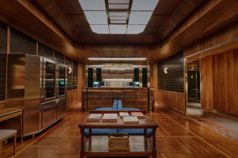 台南「天下南隅」老飯店華麗新生！本事空間打造設計客房、圓頂西餐廳、復古酒吧