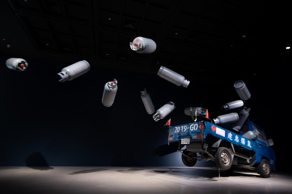 台南奇美博物館《跳出格子吧!》亮點!打字機畫作、超擬真3D金魚畫等藝術創作