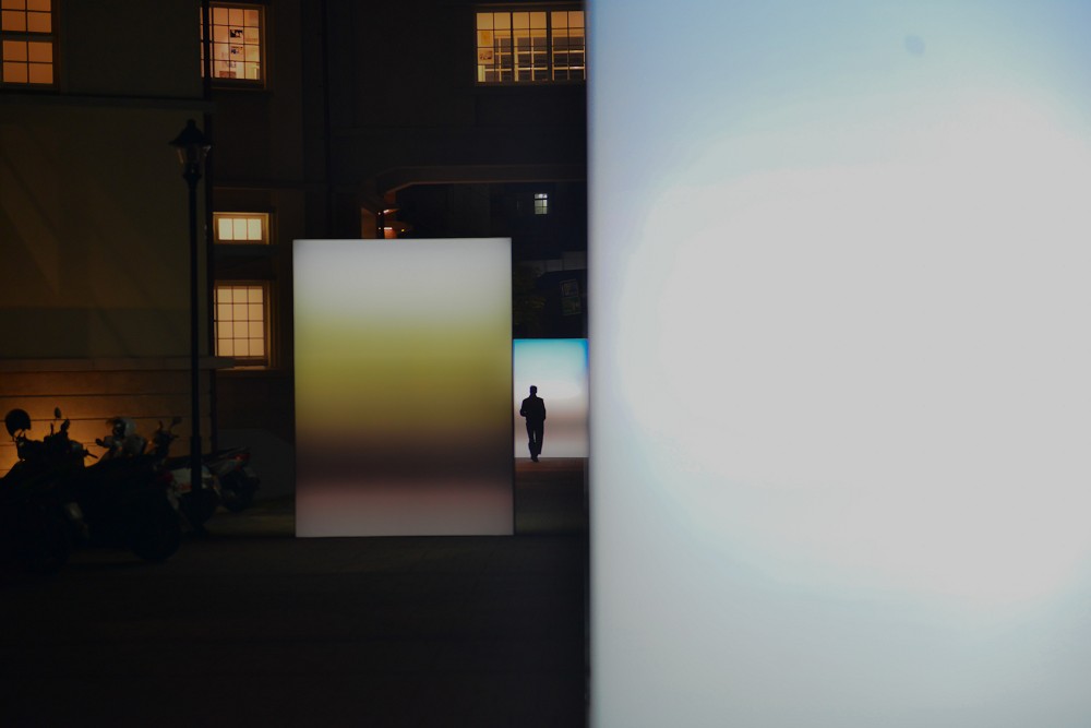 臺文館戶外特展「我在這裡成為一個被動的字」！結合文字、聲音與視覺的藝術裝置體驗