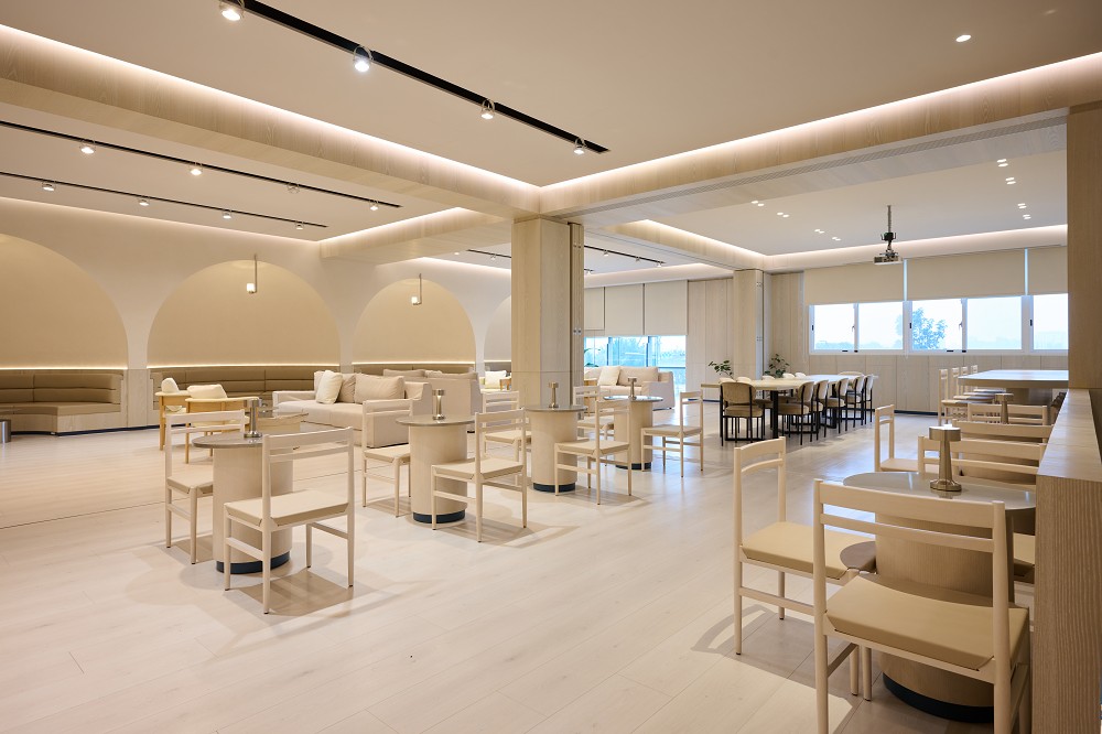 台中kafeD水湳旗艦店亮點！包浩斯風格空間結合專業咖啡體驗、甜點工藝