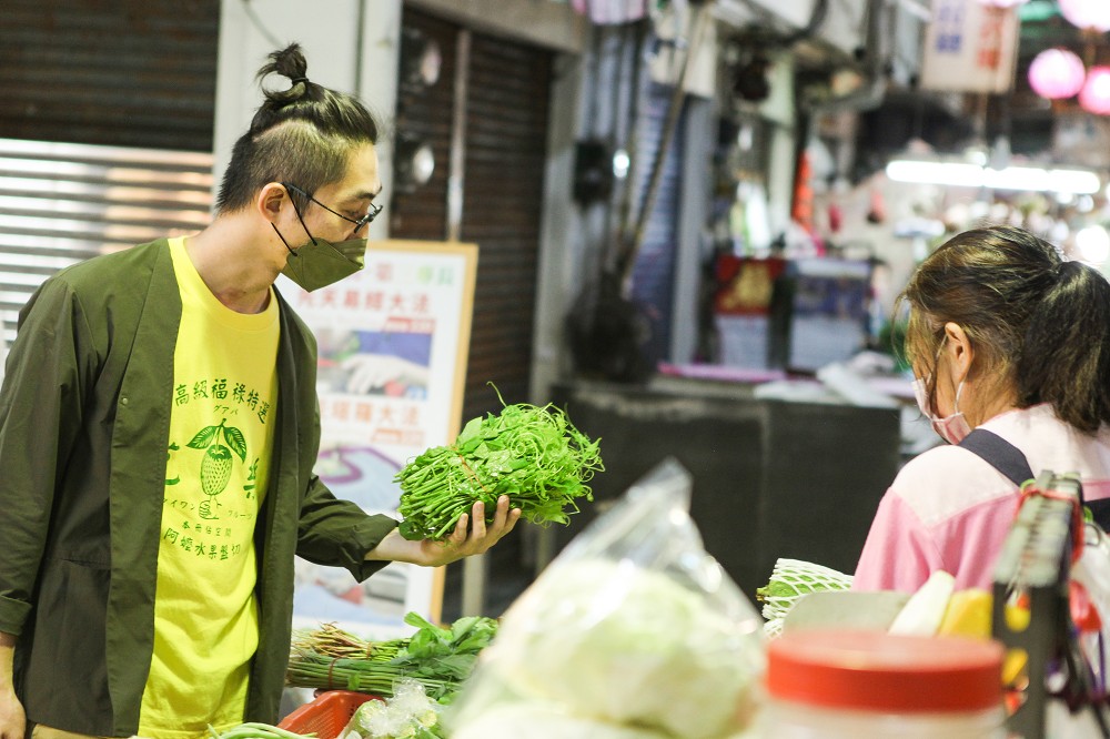 台中向上市場逛街散策!佔空間創辦人AJ帶路尋訪傳統市場特色店家