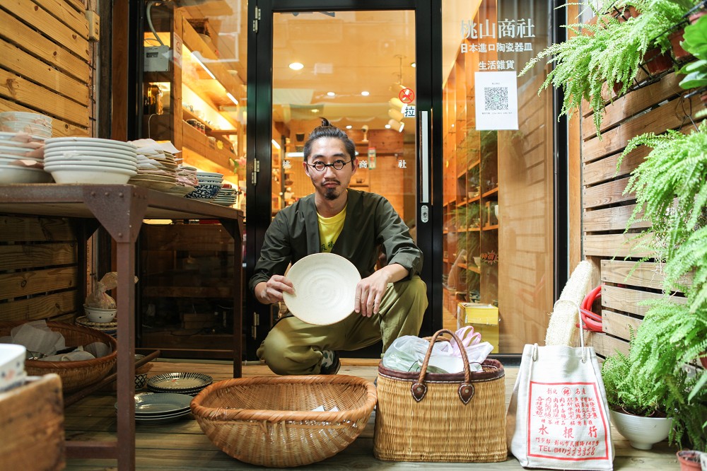 台中向上市場逛街散策!佔空間創辦人AJ帶路尋訪傳統市場特色店家