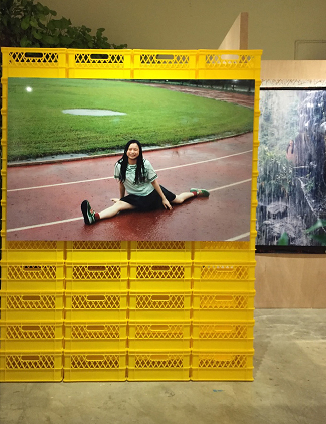 【觀展心得】川島小鳥《明星》寫真展，時光機的色彩 - 年輕軀殼裡的貼心老靈魂 