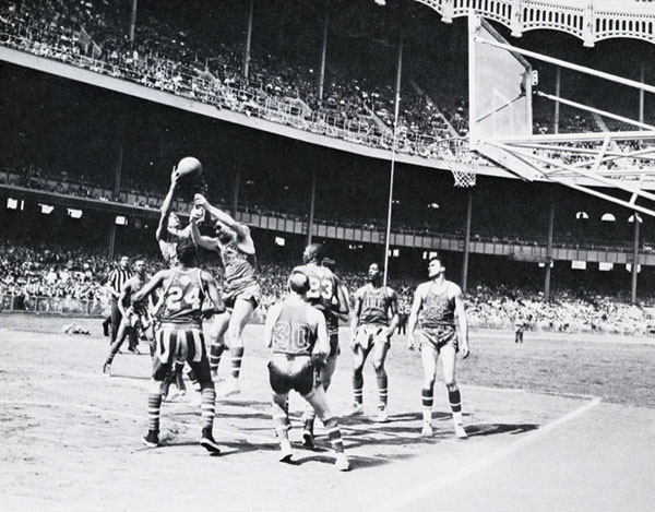 13個在奇妙場合上演的運動賽事