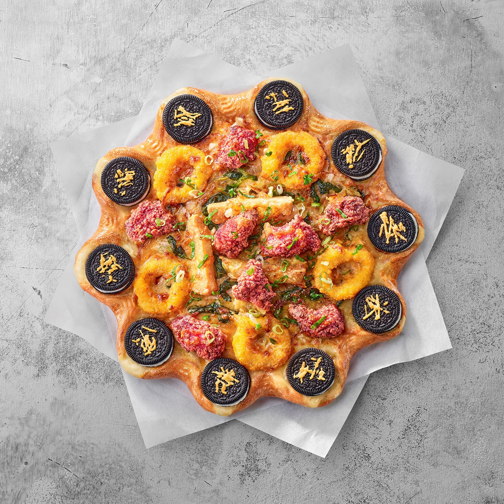 必勝客「台味第一讚鹽酥雞比薩」登場!搭配OREO餅乾「黑脆可可起司餅皮」