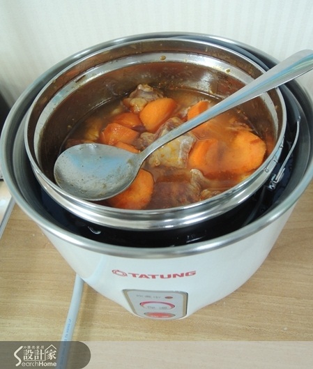 開箱文：超美型小電鍋激發的烹飪魂～燃燒吧！一個人的紅燒牛肉便當