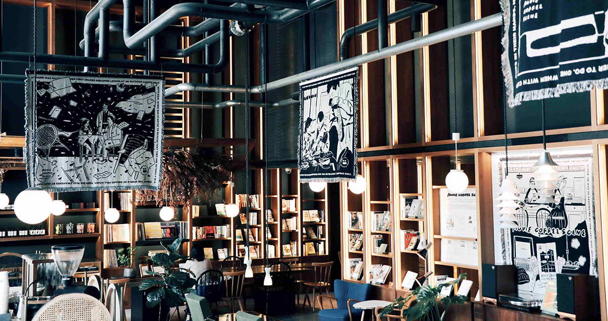 攜手插畫家Abei推出咖啡X電影主題展！台南友愛街旅館「Movie Coffee Scene」創作織毯、跑店計畫等亮點