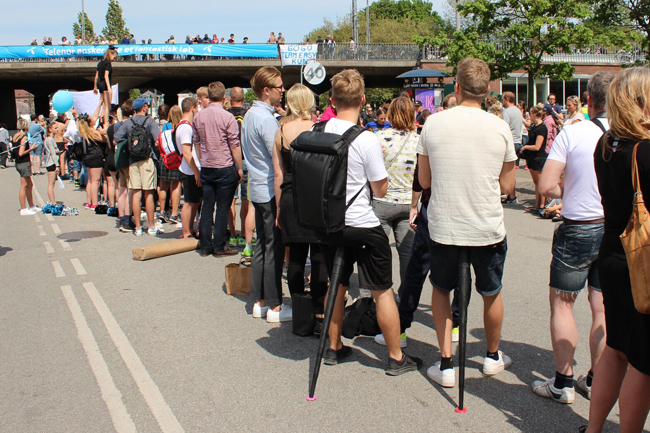 排隊神器化身第三隻腳,Sitpack伸縮自如讓你靠!