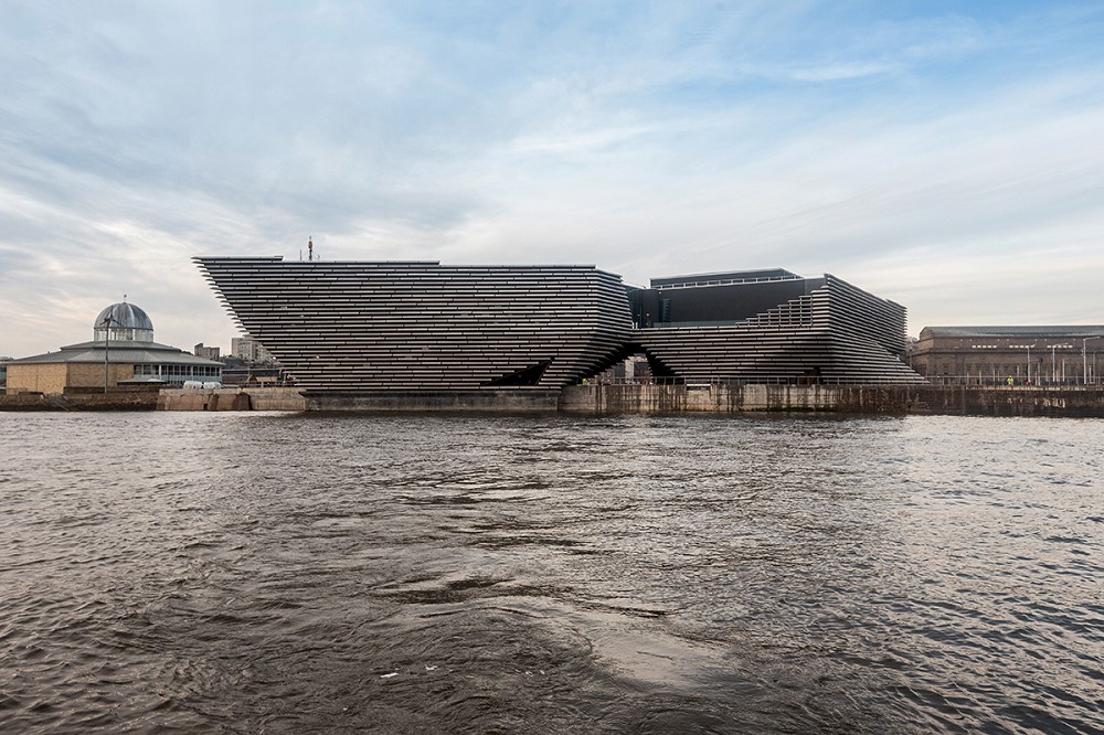 忠泰美術館《場域・啟發—隈研吾展》亮點!摺箱茶室、4大設計關鍵字、17件建築模型