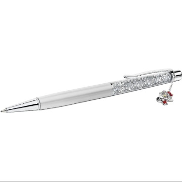 Swarovski x HELLO KITTY  打造無盡可愛璀璨閃爍新定義