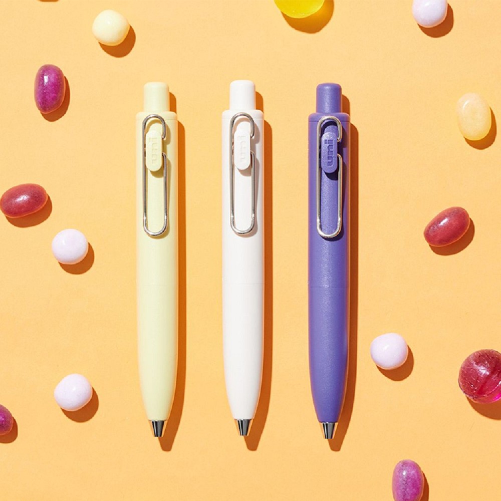 2024日本文房具屋大賞揭曉!繽紛高彩筆、完全攤平筆記本、療癒糖果系鋼珠筆