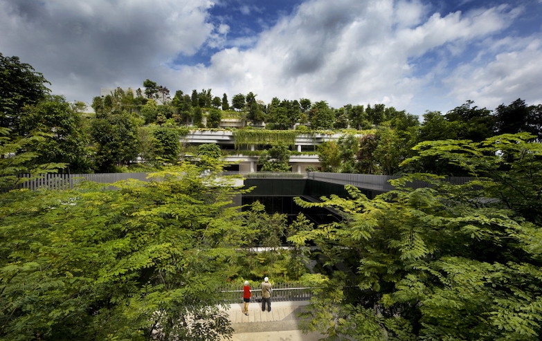 2018 WAF 世界建築獎首獎！新加坡建築團隊 WOHA 打造如熱帶雨林「梯田綠建築」