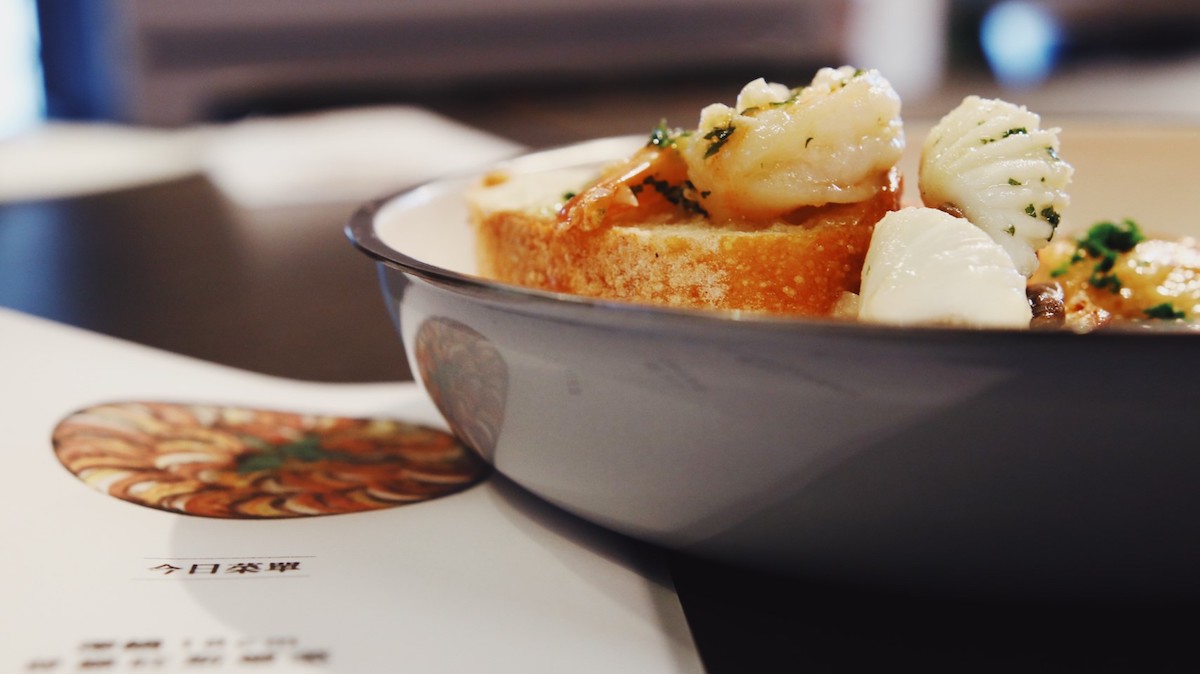 一器呵成！居家設計品牌 JIA 品家家品 x 日本設計大師柴田文江聯名合作新品－【虹彩鋼 賞味】系列新上市