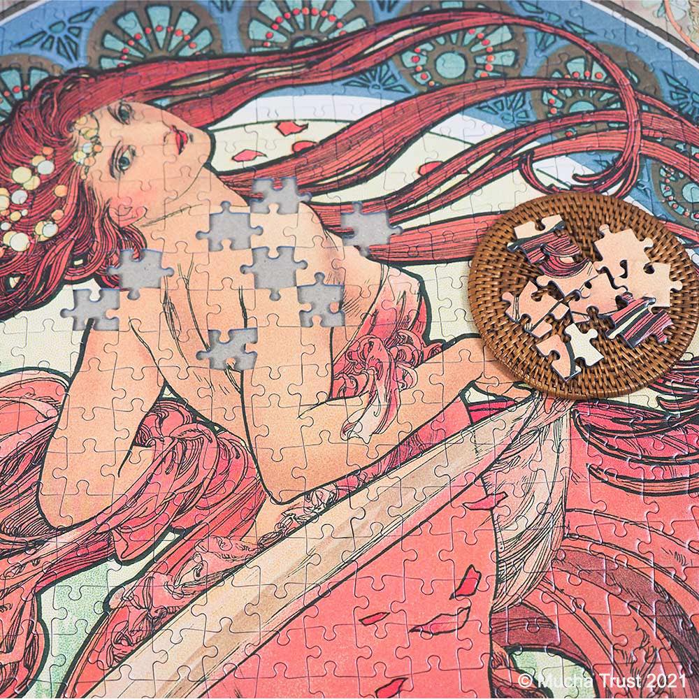 慕夏迷必收！7-11慕夏主題杯、絕美拼圖、口金包、設計襪子等10+商品