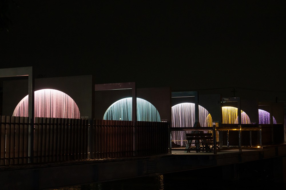 台南「2024月津港燈節」作品亮點!水上球型裝置、奇幻鑰匙孔等23組藝術光影創作