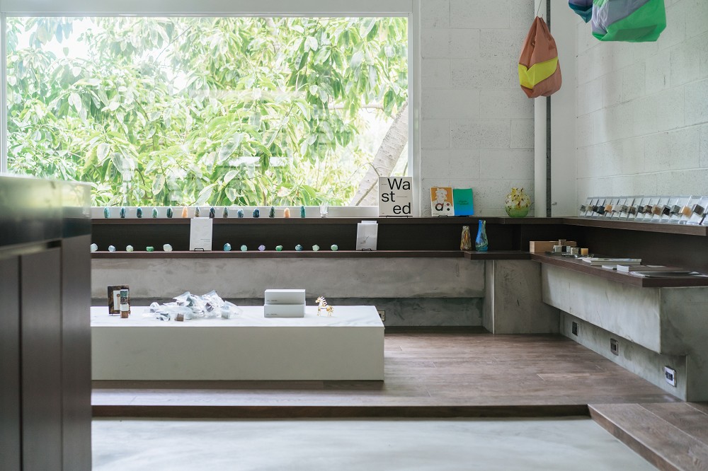 新竹「春室+P STORE」循環設計選物店!集結玻璃工藝、風格選品空間