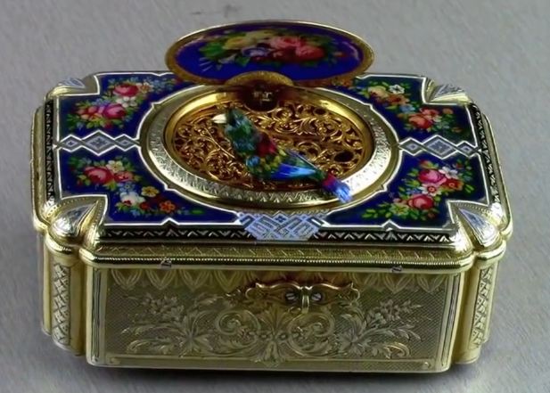 百年機械工藝，收藏家等級的古董鳥鳴音樂盒