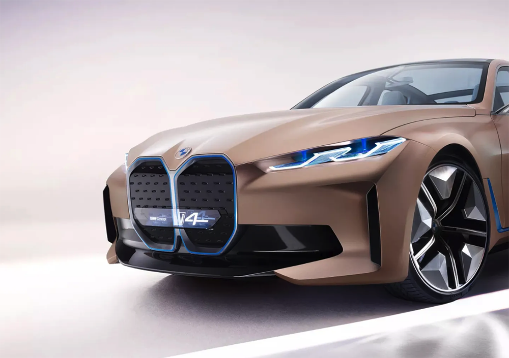 BMW 全新扁平化 logo 設計公布！黑圓框改為透明、白色字樣，號稱百年車廠最大變革