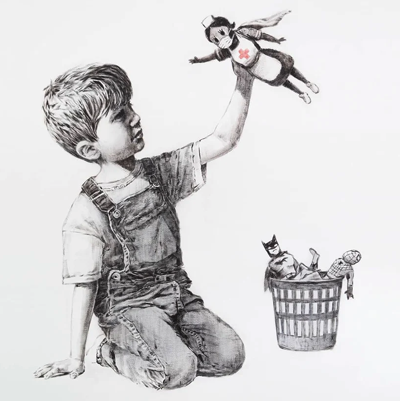 Banksy 新作讓英雄換人做！男孩操玩白衣天使超人致敬醫護人員，期望點亮醫院急診室