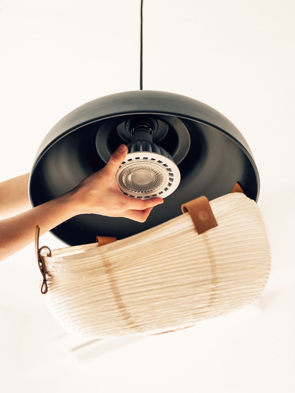 燈籠化身植物設計燈具！柒木設計X植栽風格師Yuty聯名「一盞東西」植物燈具