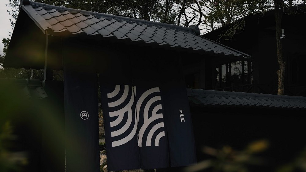 台中「枯山円敷」揉合侘寂與自然美學！ 隱世枯山水庭園風格的美食空間