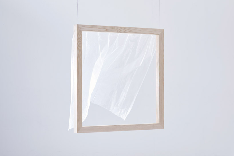 內藏小機關的 YOY WIND 窗框,帶來微風輕拂窗簾的悠然