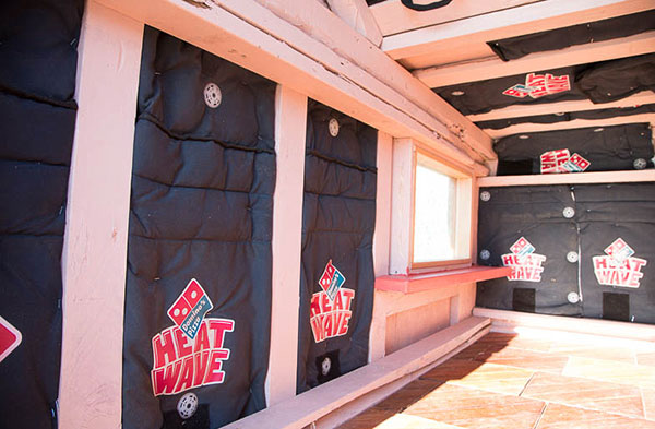 拾荒的習慣也能做好事，垃圾變身流浪漢別墅