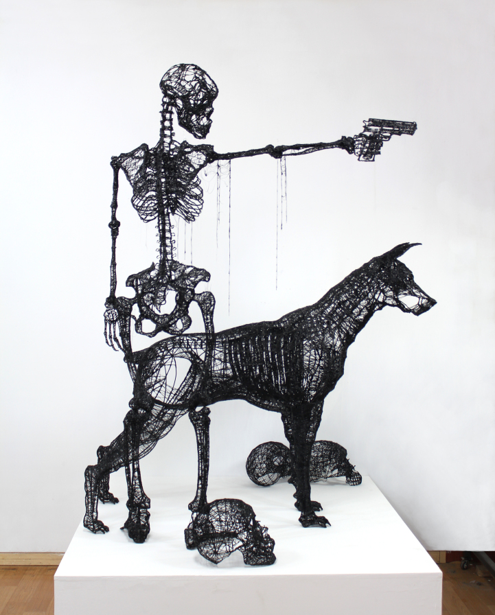 把素描搬到現實世界，超費工鐵絲創作