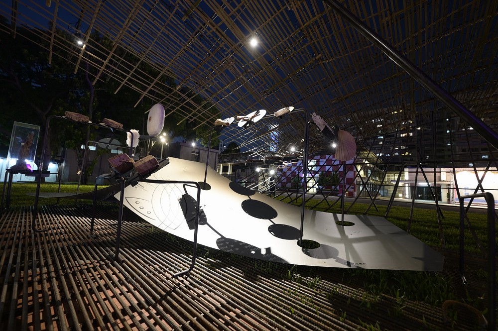 2023台灣文博會「工藝館」！「鷂－飄浮的停機坪」飄浮設計工藝裝置亮相空總