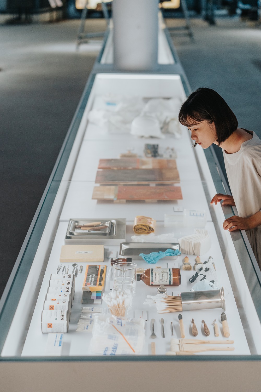 台中「續舊式-2023彩繪修護特展」!集結匠人彩繪修護工藝、廟宇門神美學等亮點