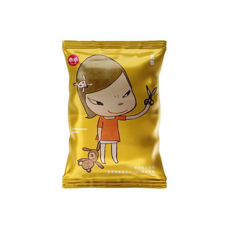奈良美智 × 乖乖聯名！大師的標誌小女孩出現在台灣最親民的零食袋上