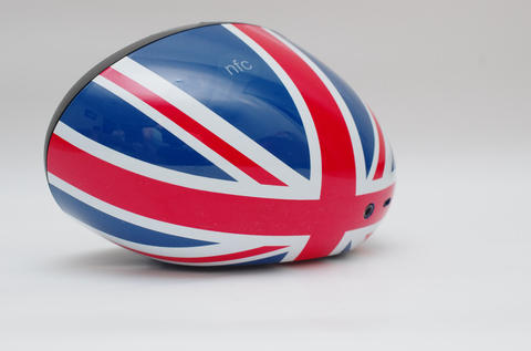 把mini小車的後照鏡帶回家!iUi Mirror Boombox 動手玩