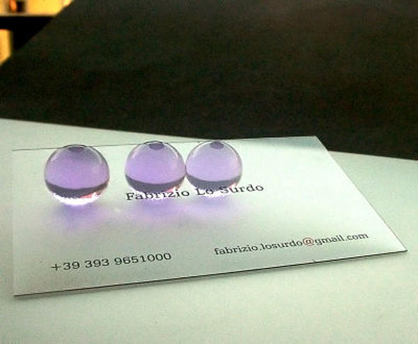 看不見的才棒！幾款相當有特色的透明名片