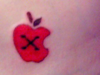 10 個蘋果迷們可以參考看看的刺青圖案