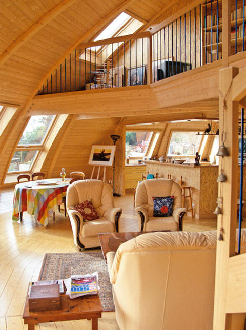 會自轉省能源的房子Domespace