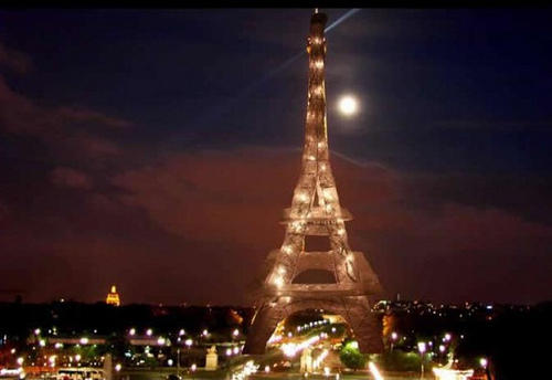 收起雕刻刀，只用膠帶的雕塑大賽Off the Roll！