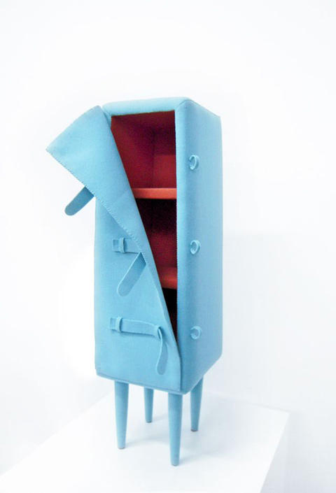 幫你的傢俱穿衣服的「Dressed-Up Furniture」
