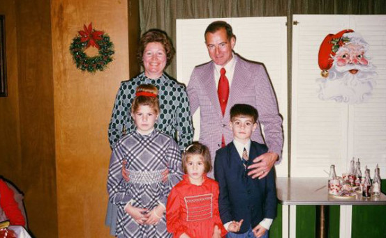 金口悲～金口悲！「不是這樣子的吧？！」的聖誕全家福照