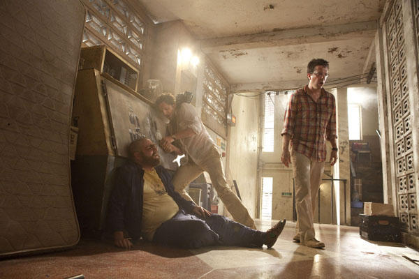 大人物請你看電影!【醉後大丈夫2】瘋狂單身趴續攤玩更大!