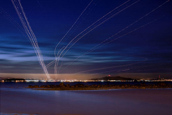 劃過夜空的美麗光軌，長時間曝光攝影下的奇幻世界