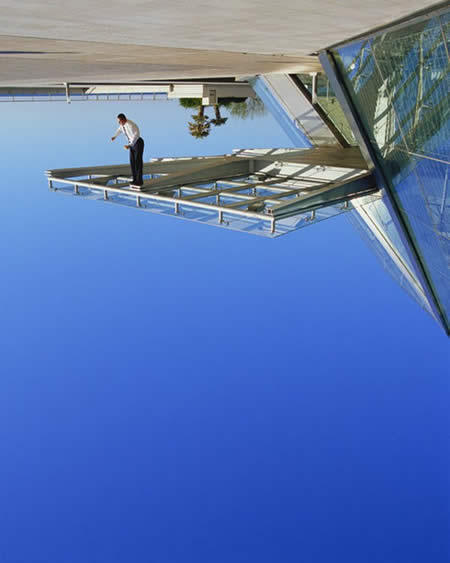 Philippe-Ramette-uphaa-art-(2)