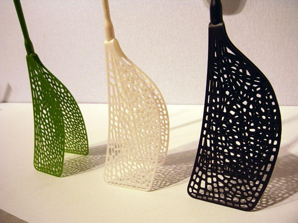 拿蒼蠅翅膀打蒼蠅的蒼蠅拍